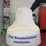 Säkkituolit Logolla – näidispilt